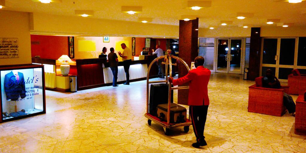 Hotel Sawa Дуала Екстер'єр фото