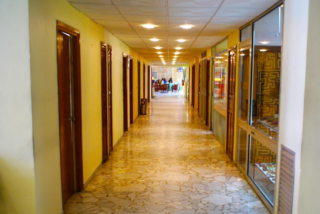Hotel Sawa Дуала Екстер'єр фото