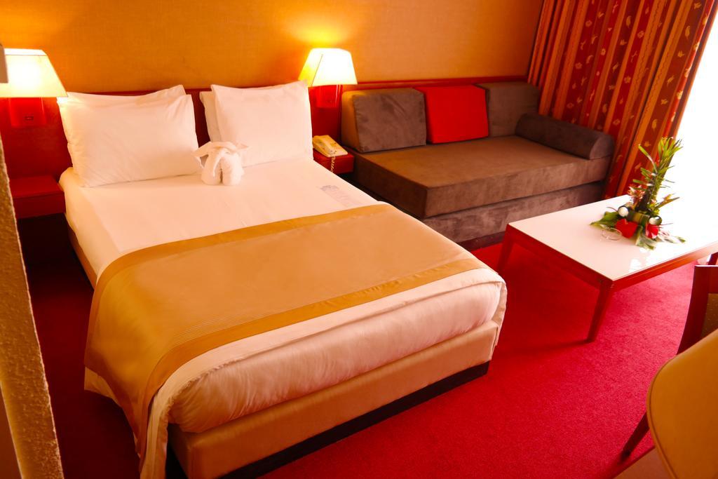 Hotel Sawa Дуала Екстер'єр фото