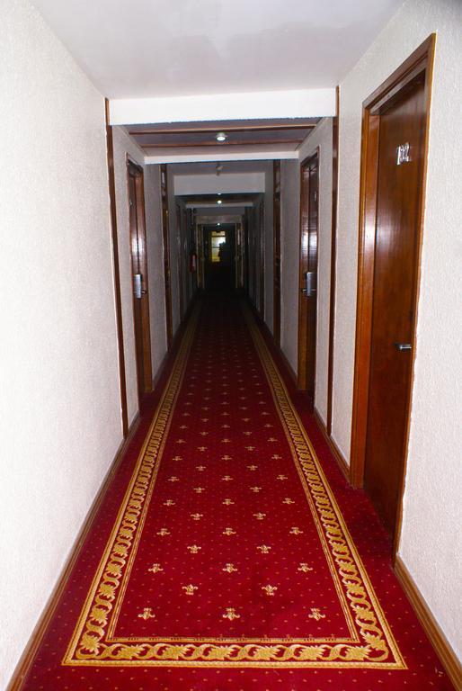 Hotel Sawa Дуала Екстер'єр фото