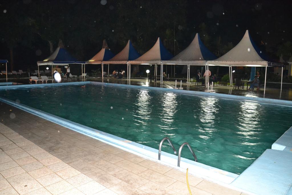 Hotel Sawa Дуала Екстер'єр фото