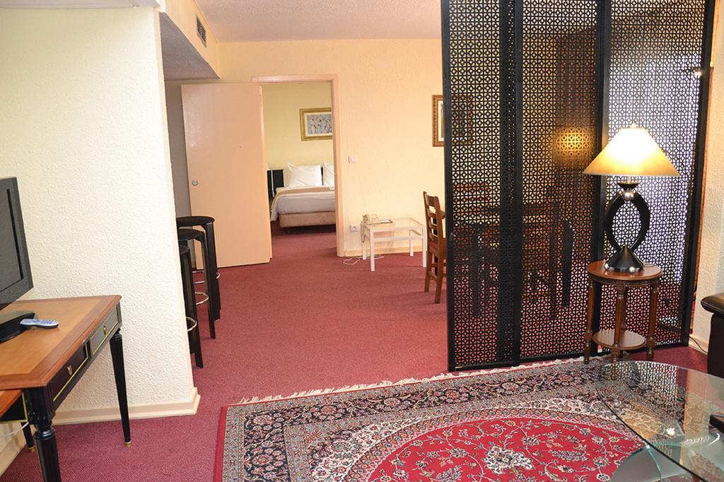 Hotel Sawa Дуала Екстер'єр фото