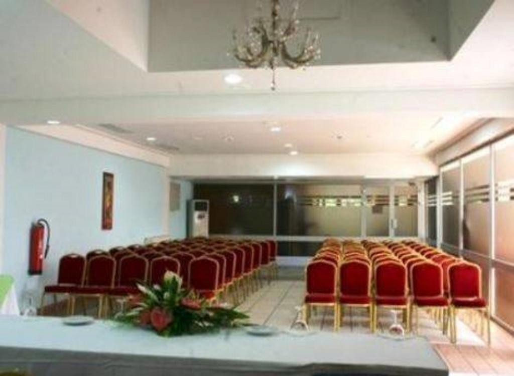 Hotel Sawa Дуала Зручності фото