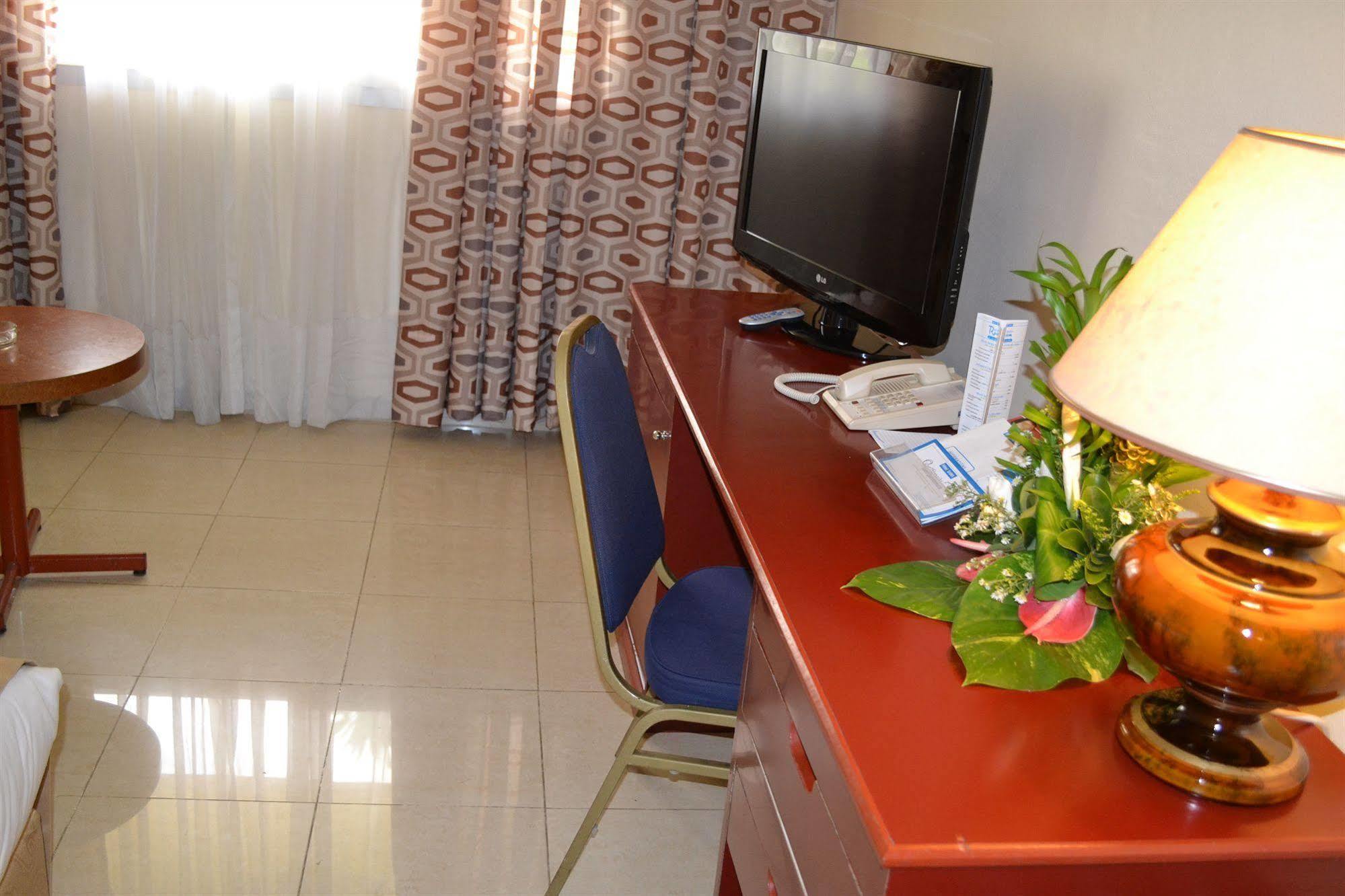 Hotel Sawa Дуала Екстер'єр фото
