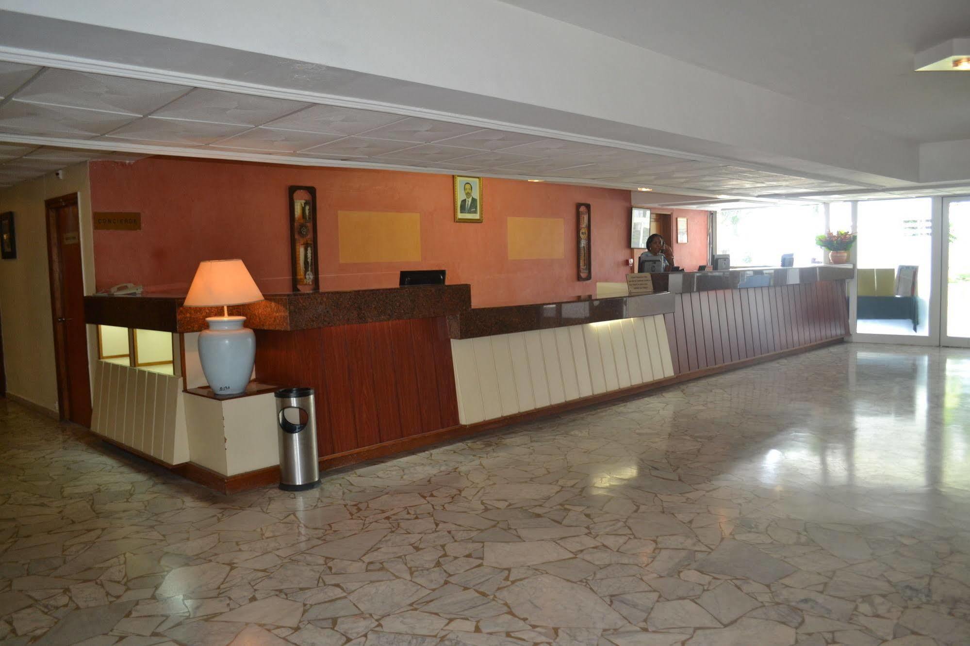 Hotel Sawa Дуала Екстер'єр фото