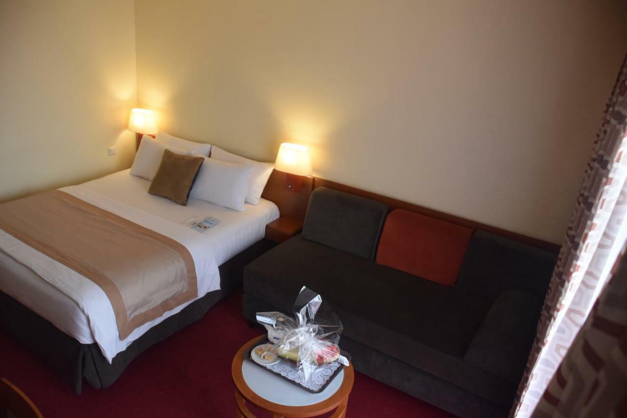 Hotel Sawa Дуала Екстер'єр фото